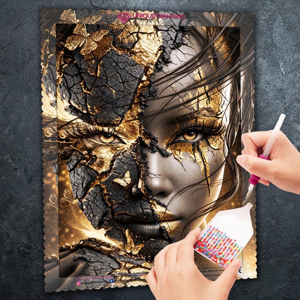 5D Diamond Painting – Göttin aus Gold und Schatten