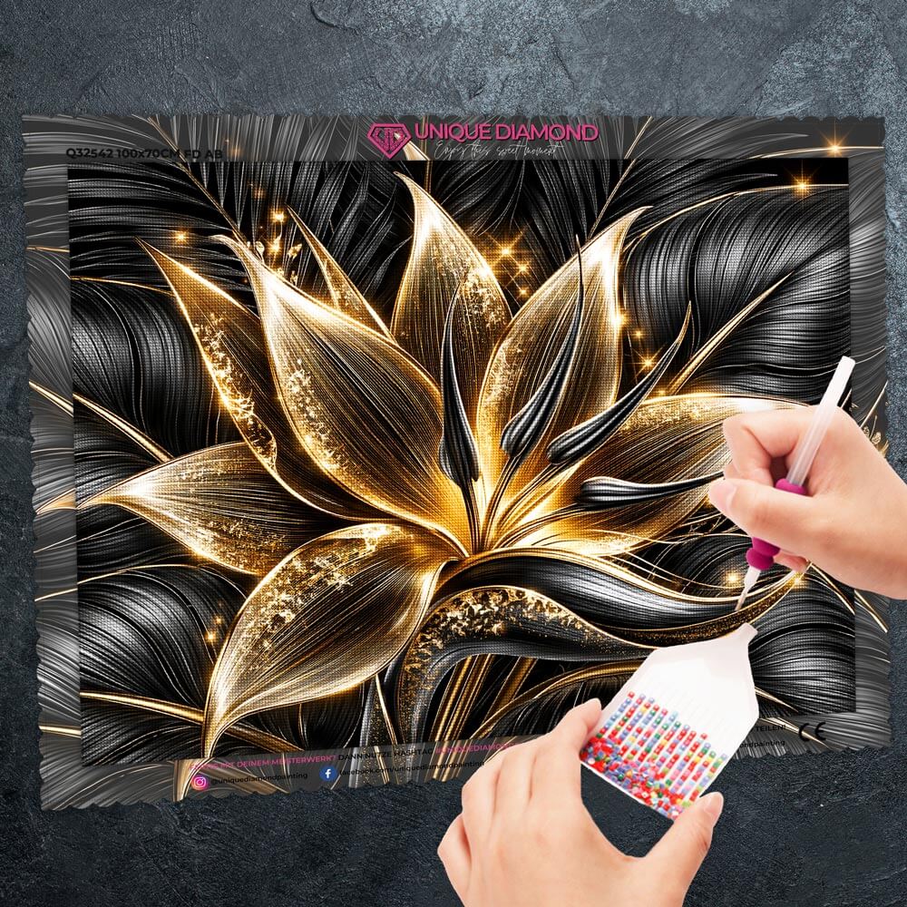 5D Diamond Painting – Goldlilie der Nacht