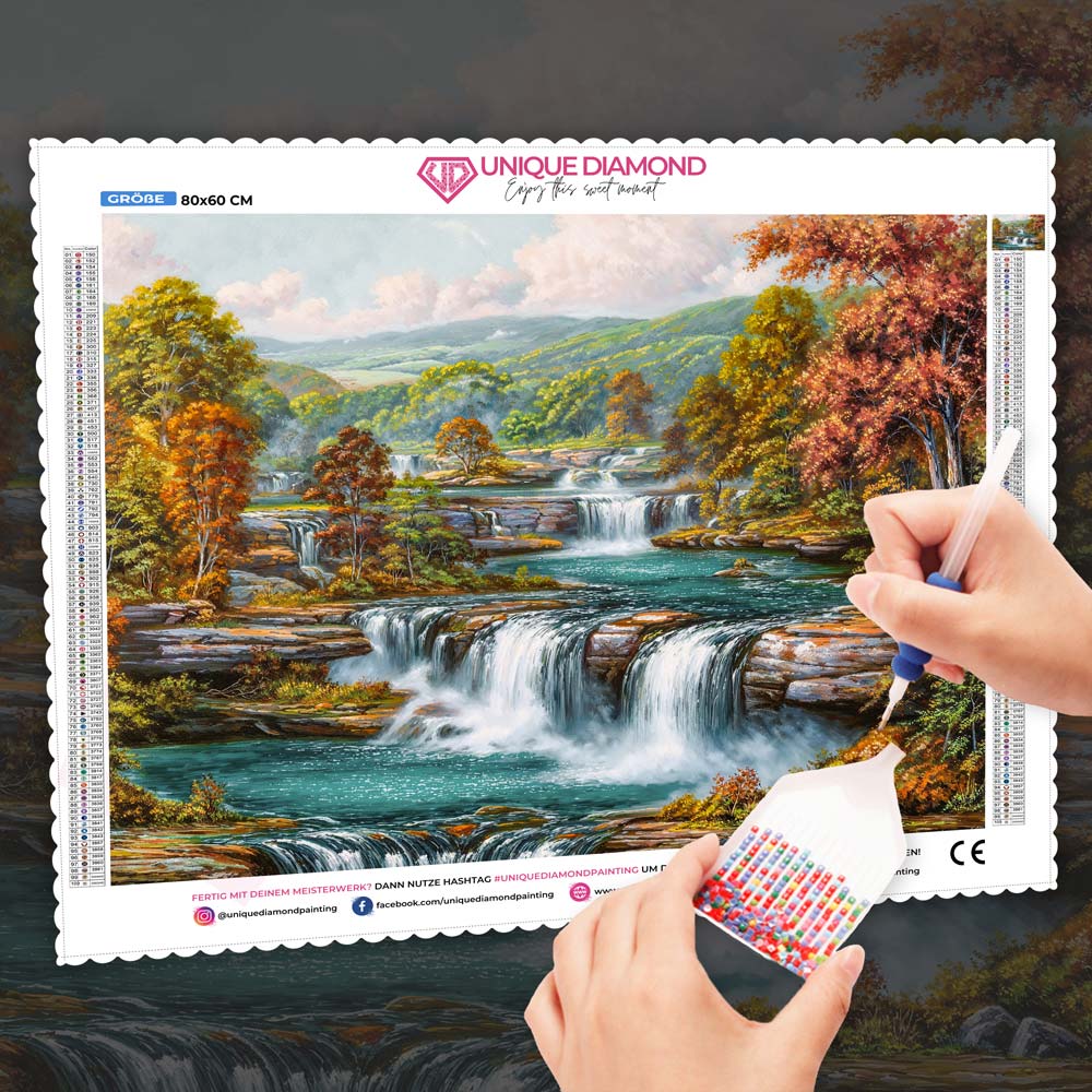 5D Diamond Painting – Herbstklang der Wasserfälle Unique-Diamond
