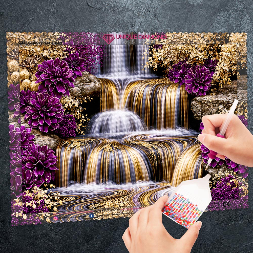 5D Diamond Painting – Kaskaden aus flüssigem Gold