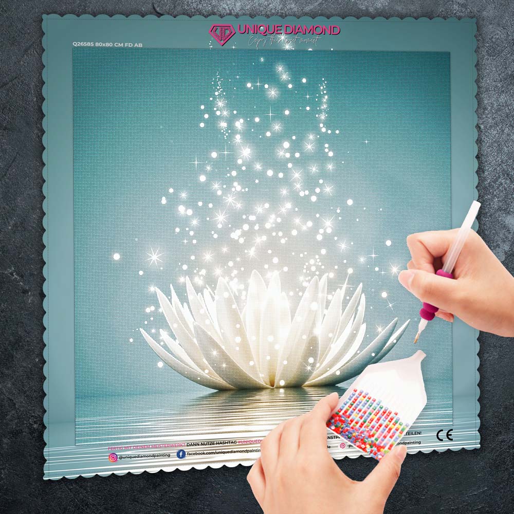 5D Diamond Painting – Lotus im Wasser Unique-Diamond