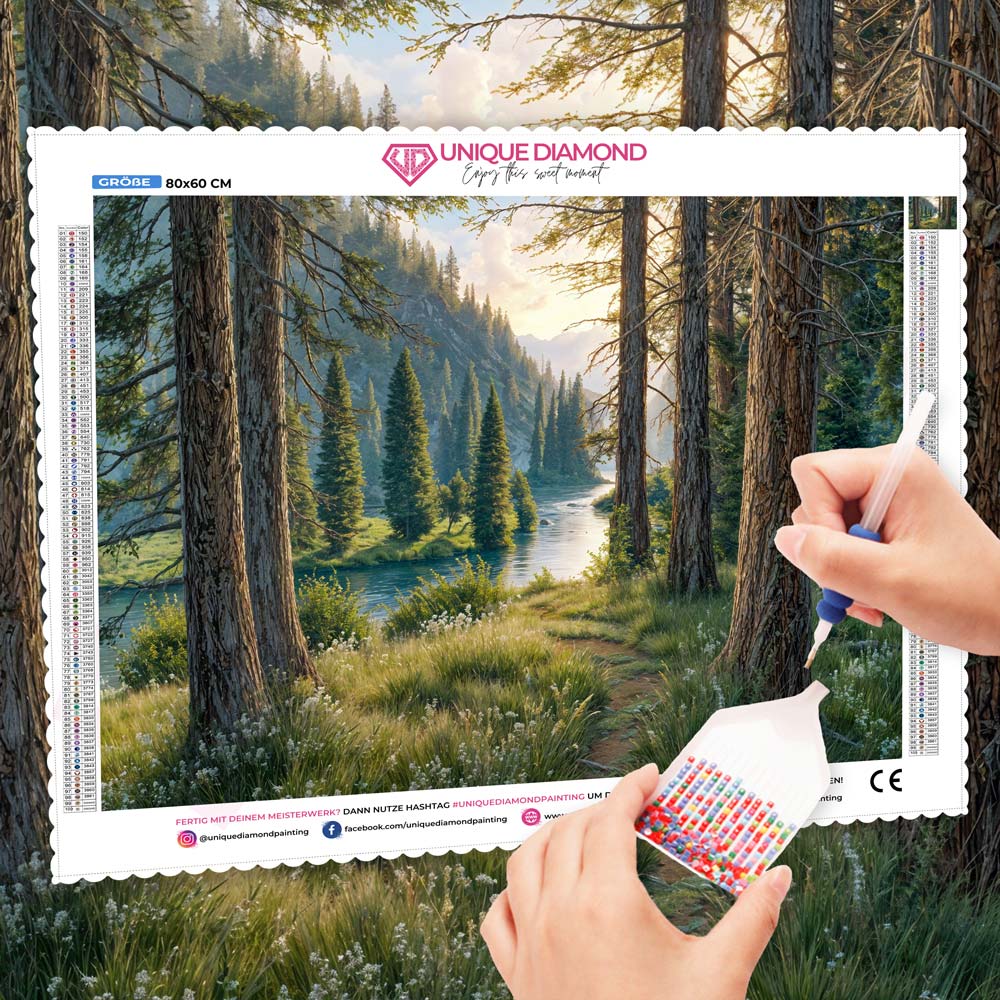 5D Diamond Painting – Morgenglanz im Tannental, Unique-Diamond