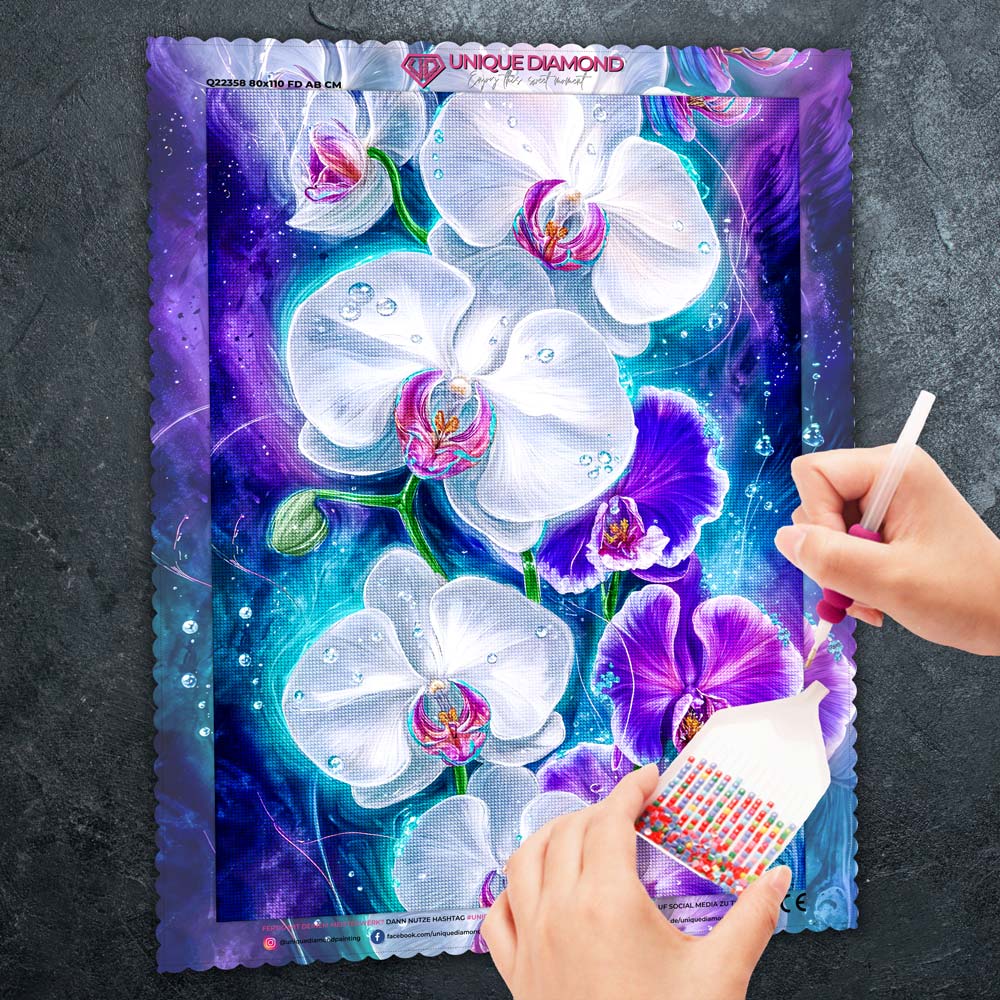 5D Diamond Painting – Orchideen im Licht der Tiefe, Unique-Diamond