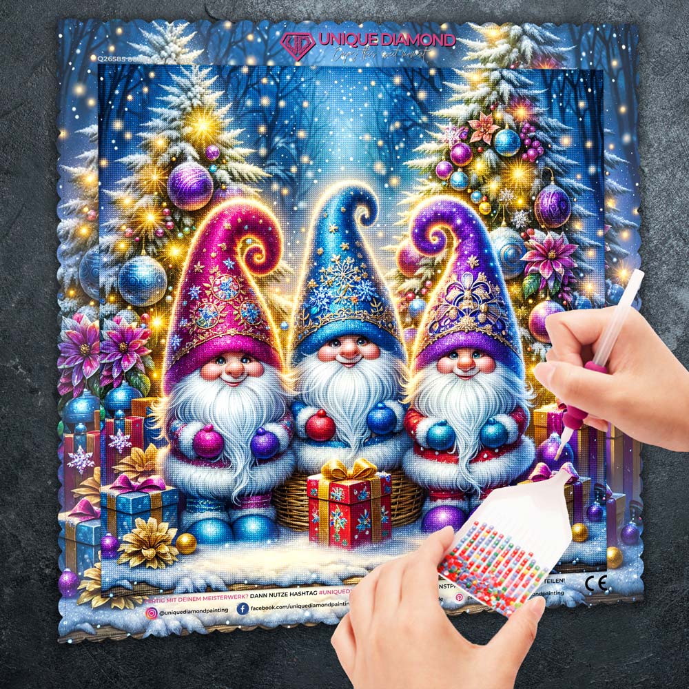 5D Diamond Painting – Weihnachtswichtel im Zauberwald, Unique-Diamond
