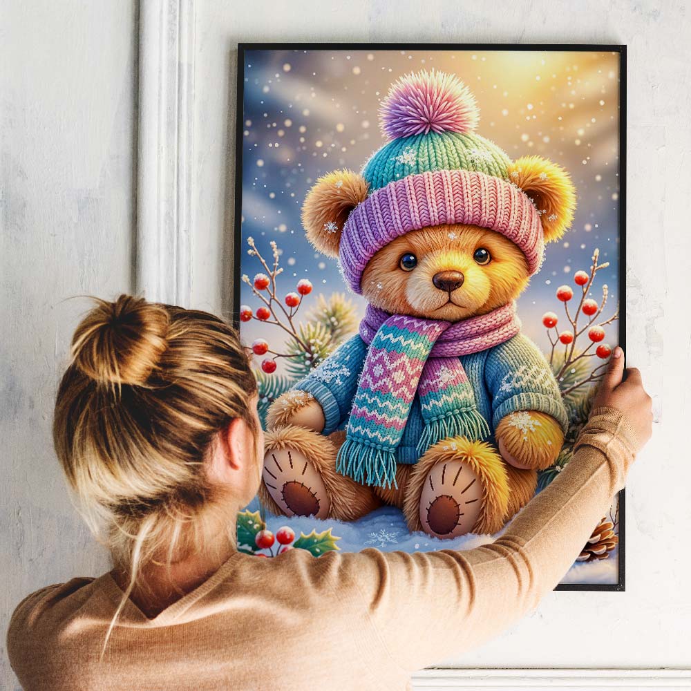 5D Diamond Painting – Winterbär Emil im Schneegarten Unique-Diamond