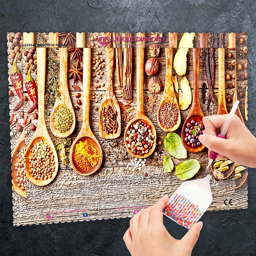 5D Diamond Painting – 8 Gewürzarten Unique-Diamond