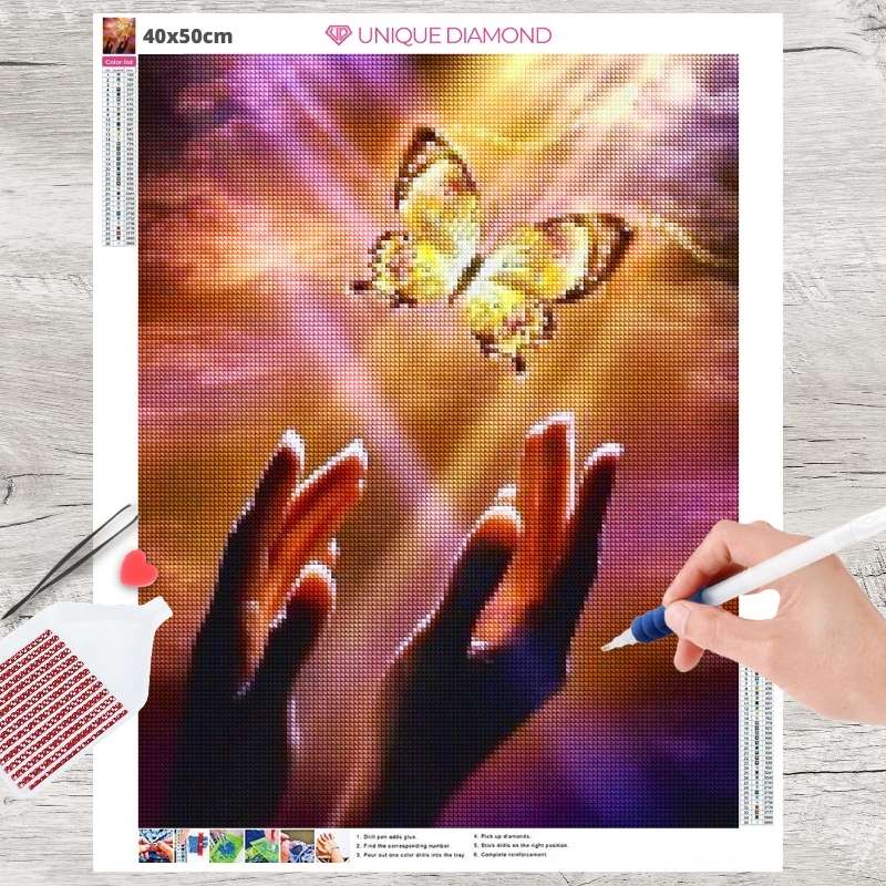 5D Diamond Painting Schmetterling Hände - Unique-Diamond